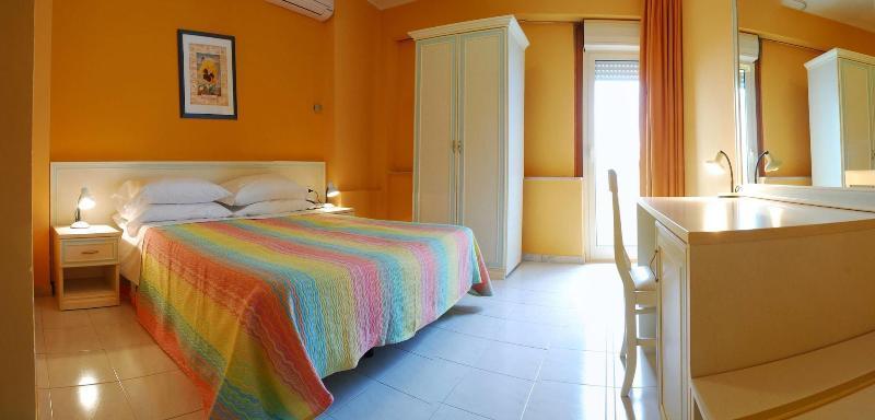 טראמו Hotel Michelangelo מראה חיצוני תמונה