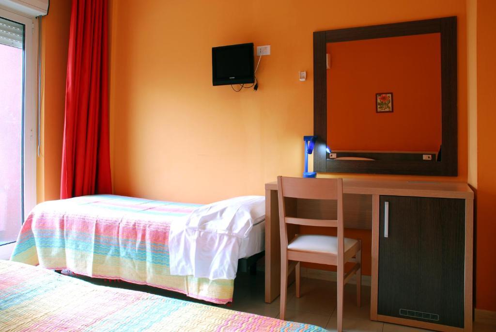 טראמו Hotel Michelangelo חדר תמונה