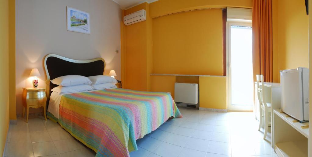 טראמו Hotel Michelangelo חדר תמונה